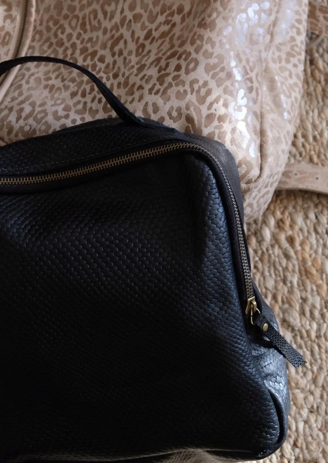 Mochila Chica Serpiente Negra - Valiz