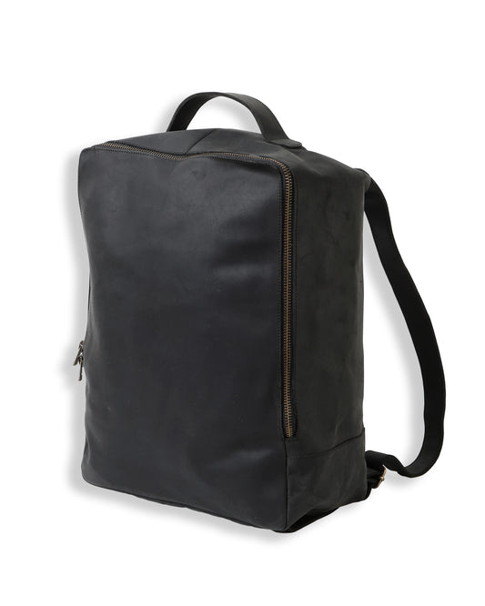 <transcy>Large Backpack Black Worn</transcy>