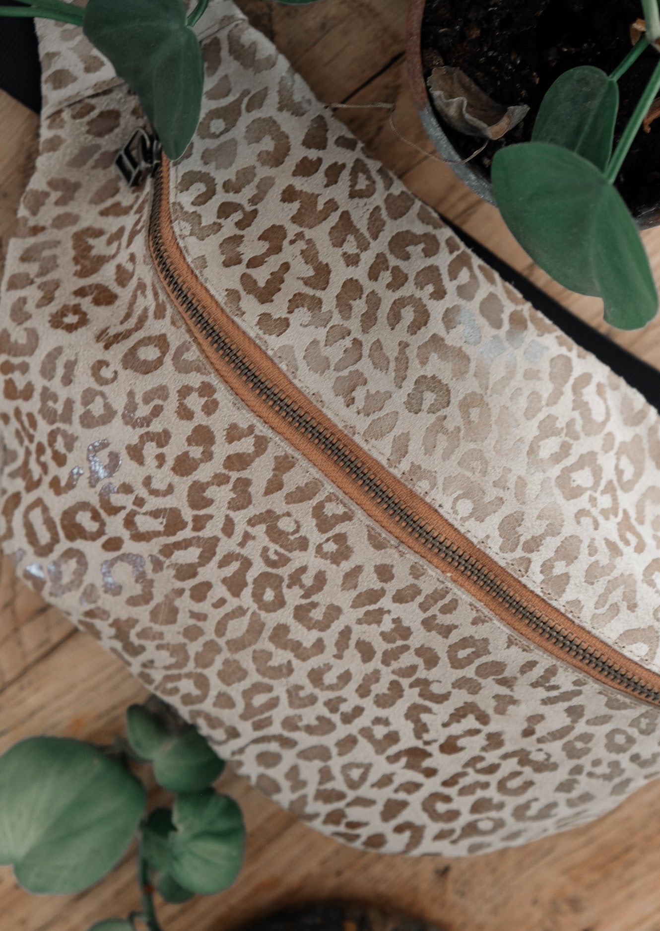 Banano Grande Print Beige